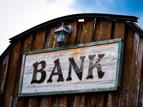 🏦 Should You Consider Opening a Bank Account?
